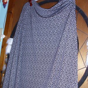 size 2x skirt.lularoe black white.